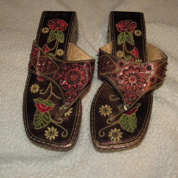 MPS Shoes, Size 6/7 Bronze Colorful Eye Catching! - Picture 3 of 7
